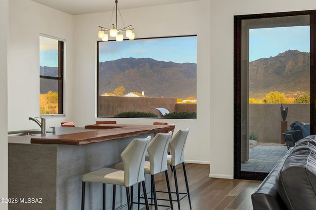 10875 N Poinsettia Drive, Tucson, AZ 85737