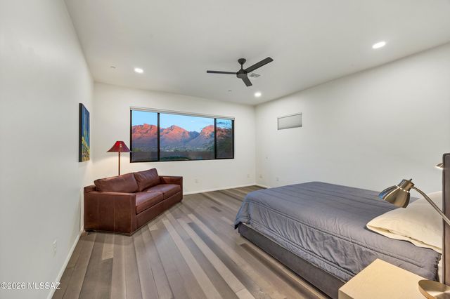 10875 N Poinsettia Drive, Tucson, AZ 85737