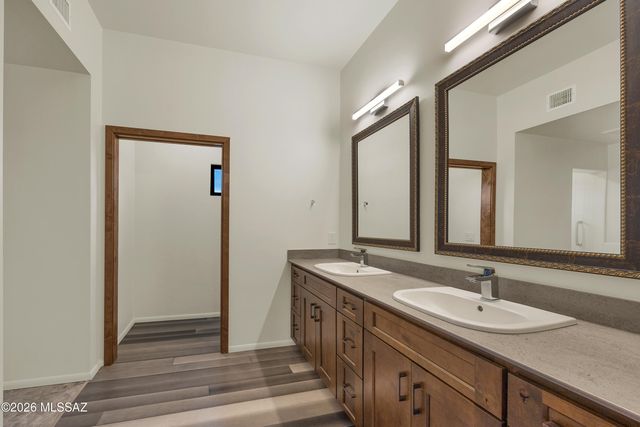 10875 N Poinsettia Drive, Tucson, AZ 85737