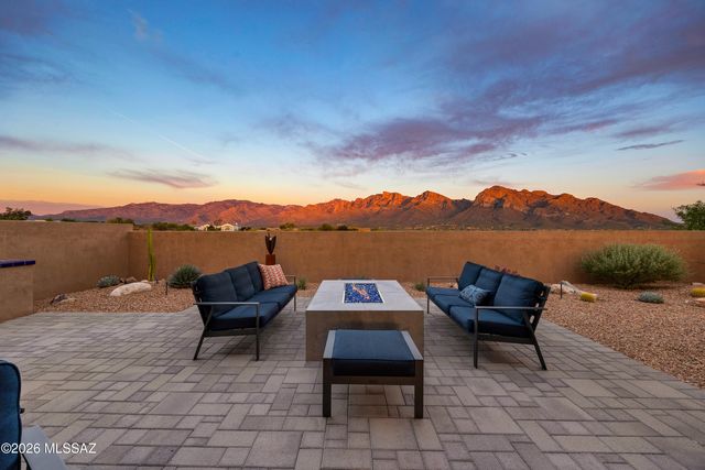 10875 N Poinsettia Drive, Tucson, AZ 85737