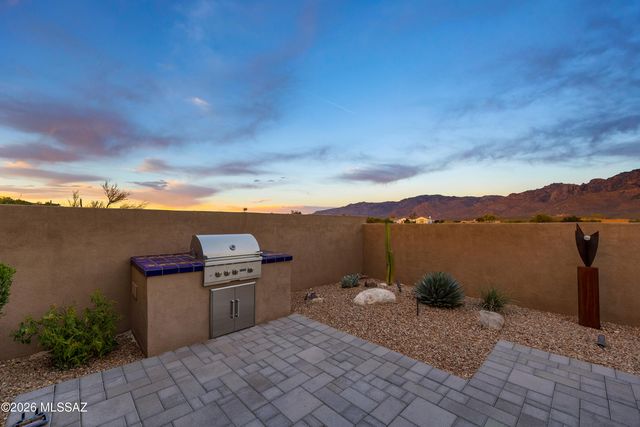 10875 N Poinsettia Drive, Tucson, AZ 85737