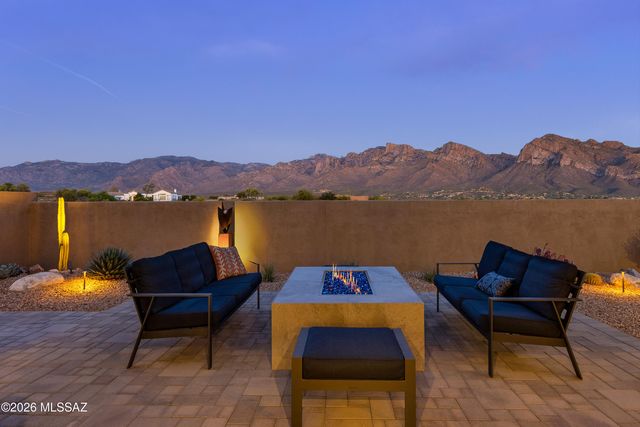 10875 N Poinsettia Drive, Tucson, AZ 85737