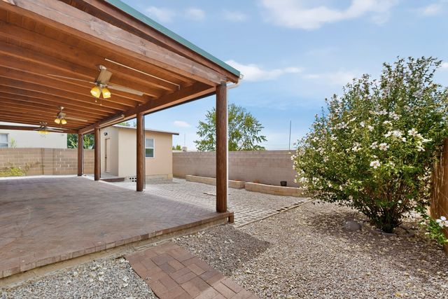 1518 Calle Angelina, Santa Fe, NM 87507