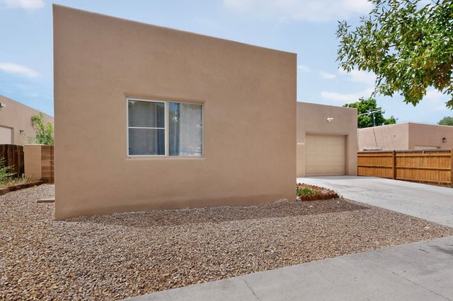 1518 Calle Angelina, Santa Fe, NM 87507