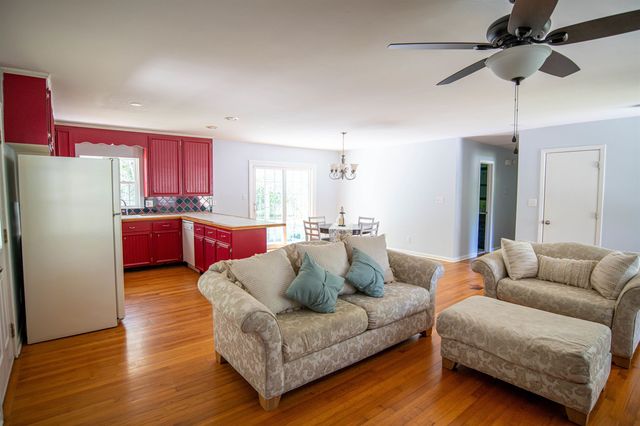 2519 Hastings Drive, Tallahassee, FL 32303