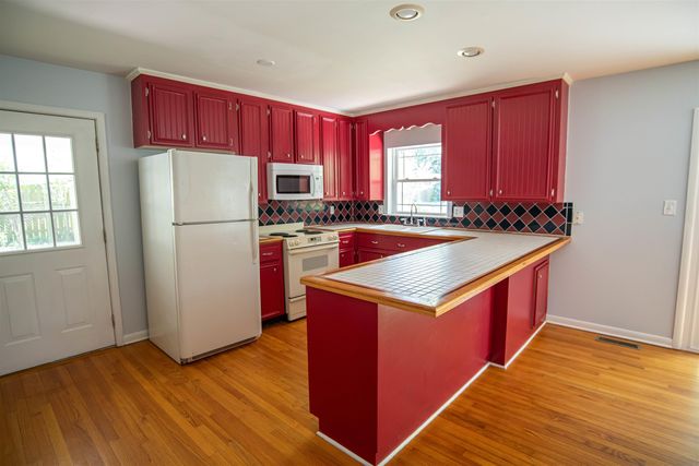 2519 Hastings Drive, Tallahassee, FL 32303