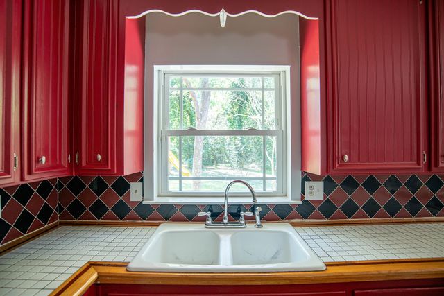 2519 Hastings Drive, Tallahassee, FL 32303