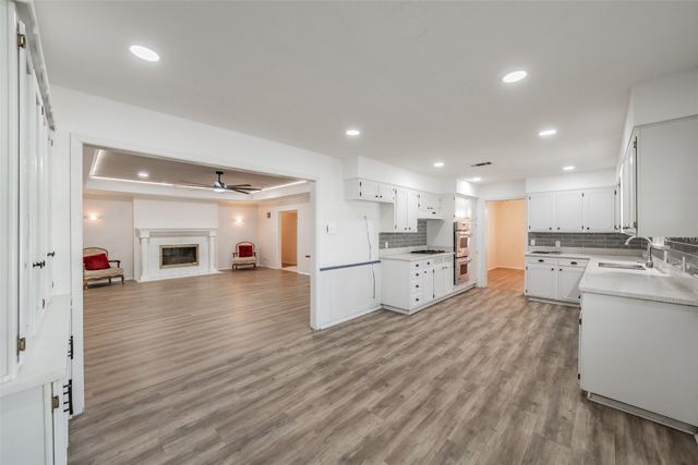 1718 Timbers Drive, Irving, TX 75061