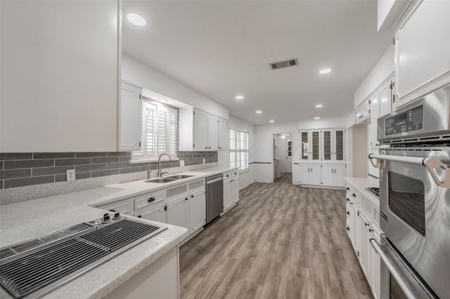 1718 Timbers Drive, Irving, TX 75061