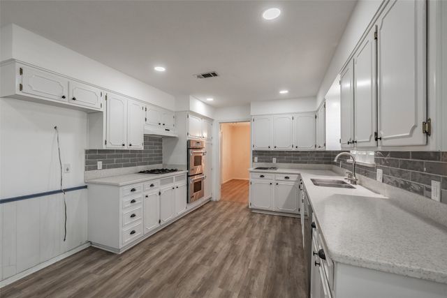 1718 Timbers Drive, Irving, TX 75061