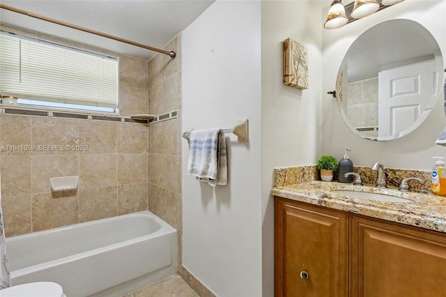 6698 N 10th Ave N 118, Lake Worth, FL 33467