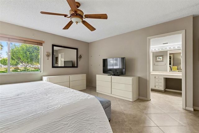 6698 N 10th Ave N 118, Lake Worth, FL 33467