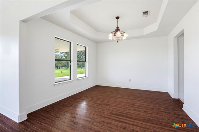 201 Hickory Run, La Vernia, TX 78121
