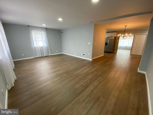 182 COVINGTON LN, West Deptford, NJ 08096