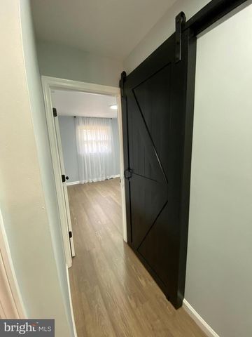 182 COVINGTON LN, West Deptford, NJ 08096