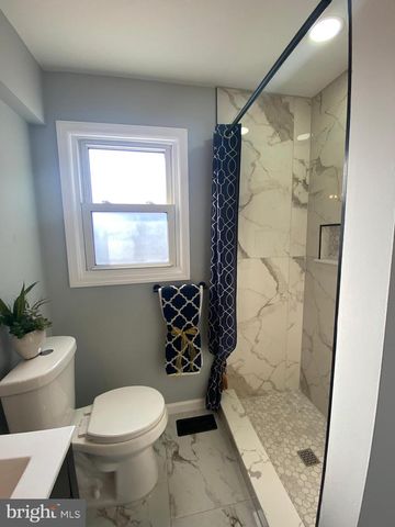 182 COVINGTON LN, West Deptford, NJ 08096