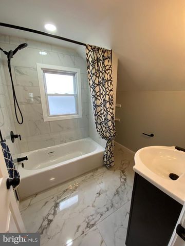 182 COVINGTON LN, West Deptford, NJ 08096