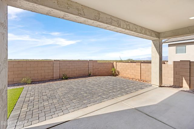 10112 S Arnold Ranch Court, Vail, AZ 85641