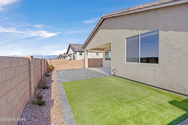 10112 S Arnold Ranch Court, Vail, AZ 85641