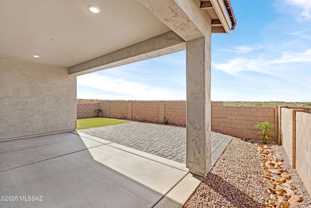 10112 S Arnold Ranch Court, Vail, AZ 85641