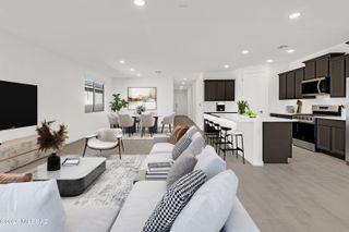 10112 S Arnold Ranch Court, Vail, AZ 85641