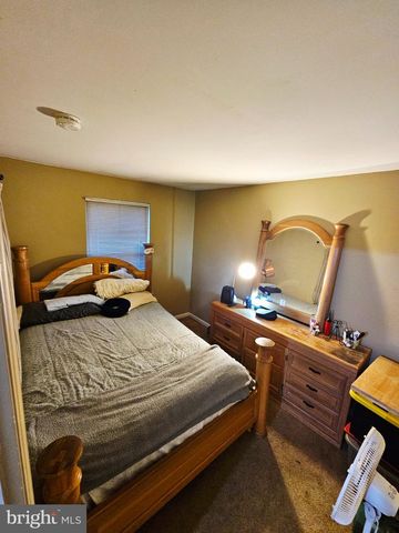 1008 BROWN LN, Clayton, NJ 08312
