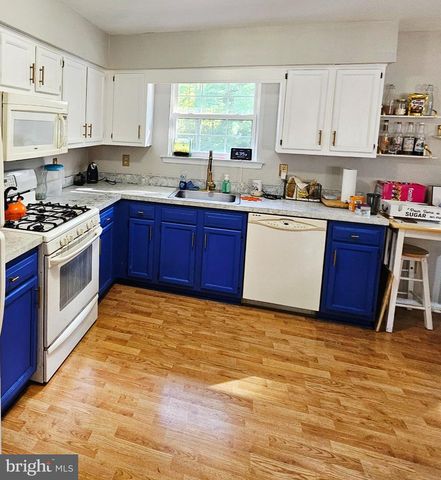 1008 BROWN LN, Clayton, NJ 08312
