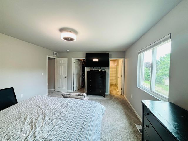 927 Village Drive, Davison, MI 48423