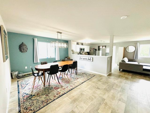 927 Village Drive, Davison, MI 48423