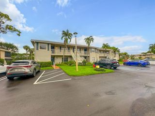 50 Stratford Lane B, Boynton Beach, FL 33436
