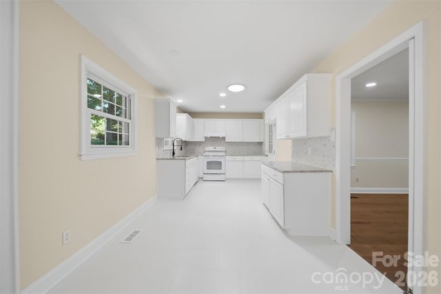 1409 Woodberry Road, Charlotte, NC 28212