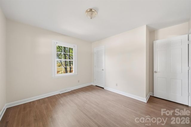 1409 Woodberry Road, Charlotte, NC 28212