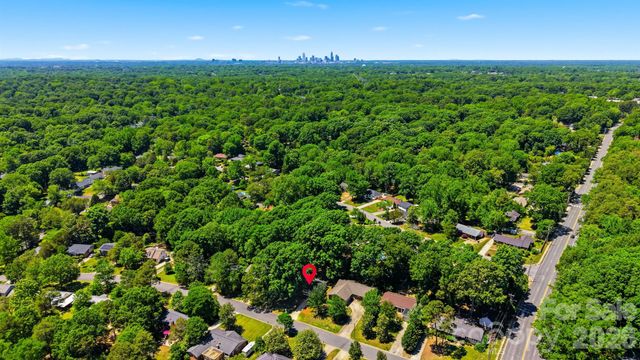 1409 Woodberry Road, Charlotte, NC 28212