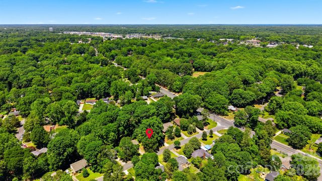 1409 Woodberry Road, Charlotte, NC 28212