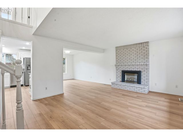 16705 Se KINGSRIDGE Ct, Milwaukie, OR 97267