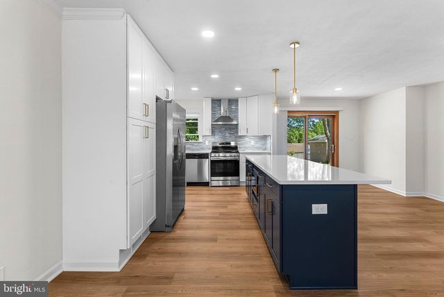607 S ALDER AVE S, Sterling, VA 20164