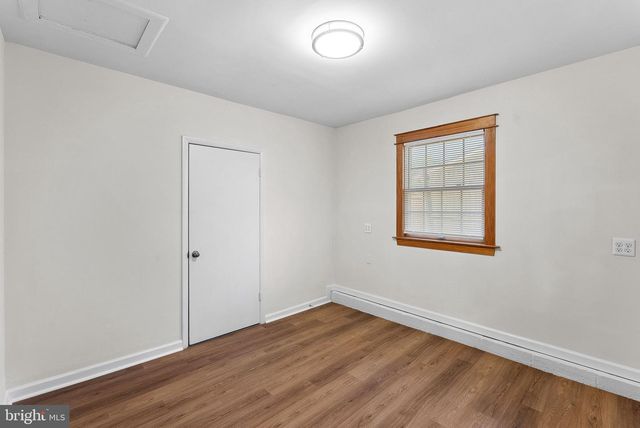 607 S ALDER AVE S, Sterling, VA 20164