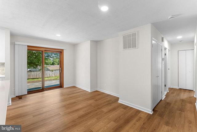 607 S ALDER AVE S, Sterling, VA 20164