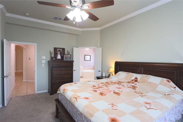 209 Park Meadows Drive, Euless, TX 76039