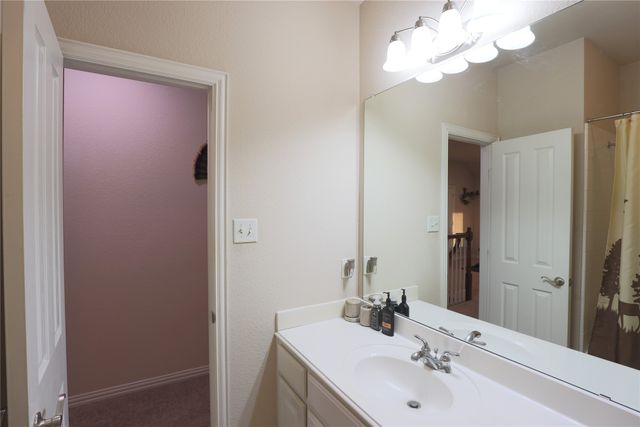 209 Park Meadows Drive, Euless, TX 76039