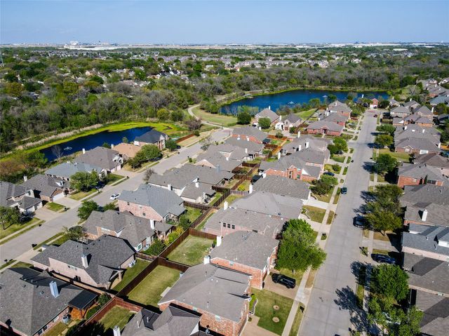 209 Park Meadows Drive, Euless, TX 76039