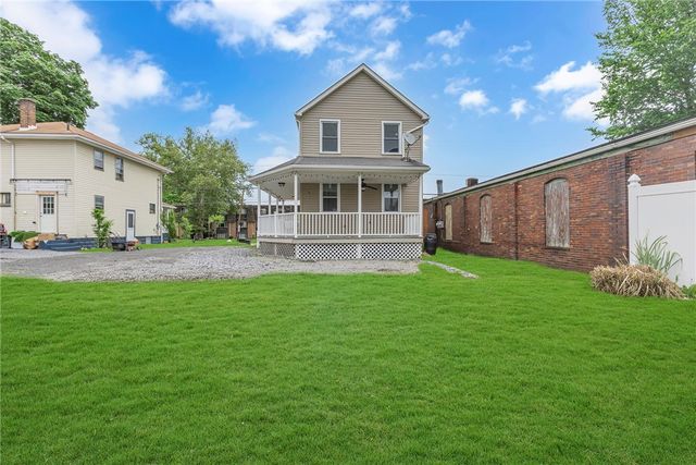 481 Market St, Beaver, PA 15009