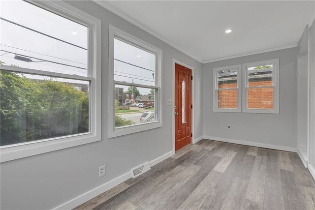 481 Market St, Beaver, PA 15009