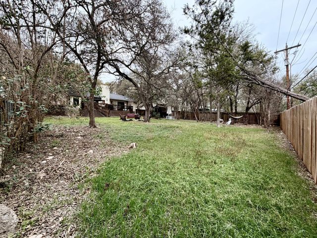 619 Franklin DR, San Marcos, TX 78666