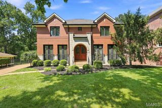 223 Lancaster Drive, Clayton, MO 63105