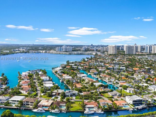 3030 NE 164th St, North Miami Beach, FL 33160