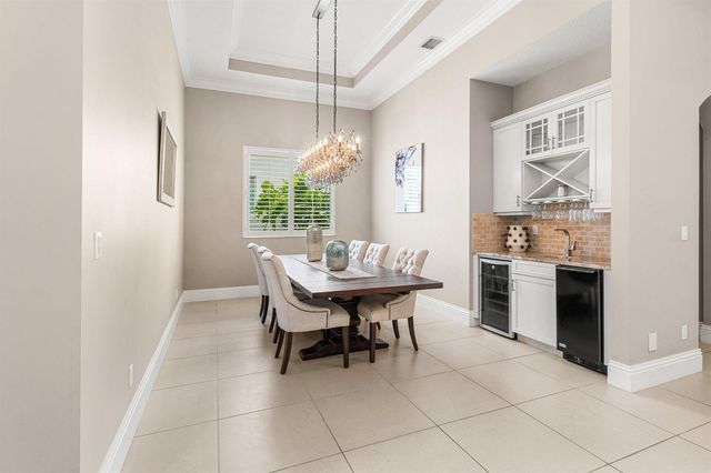 12121 Sunnydale Drive, Wellington, FL 33414