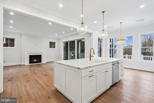 7303 POMANDER LN, Chevy Chase, MD 20815