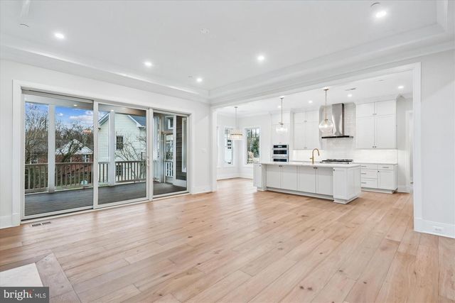 7303 POMANDER LN, Chevy Chase, MD 20815