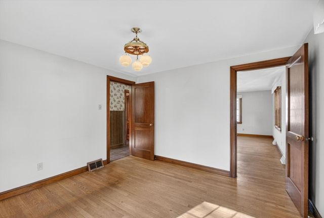 75 Connors St, Fitchburg, MA 01420